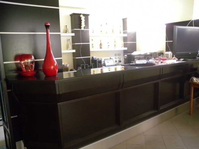 Hotel Aulona Sarandë エクステリア 写真