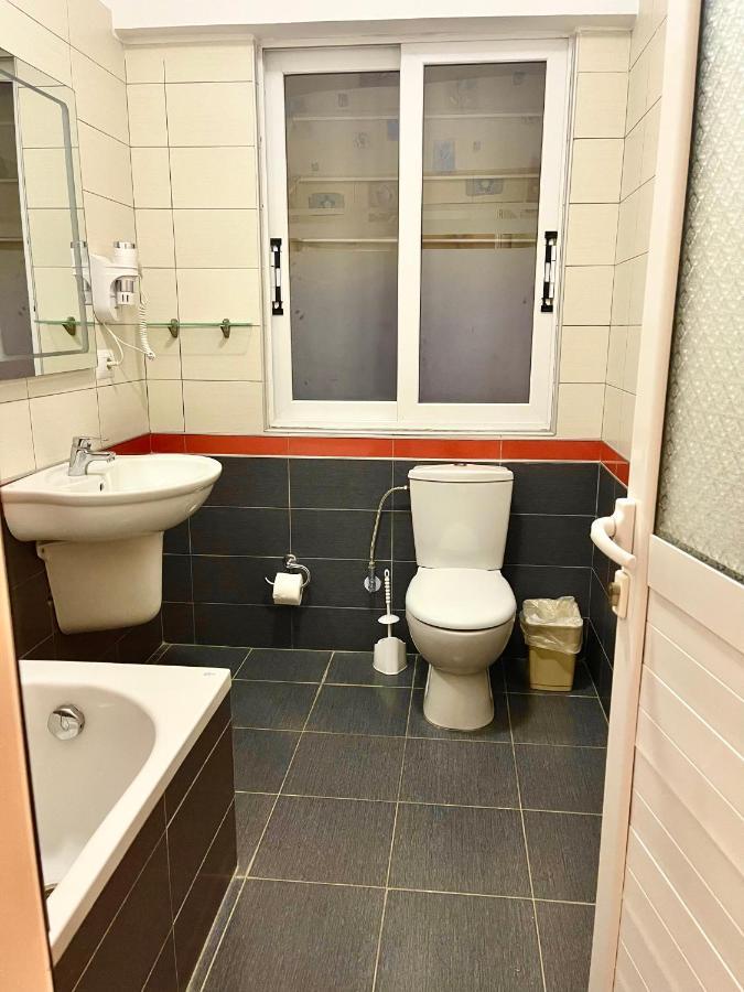 Hotel Aulona Sarandë エクステリア 写真