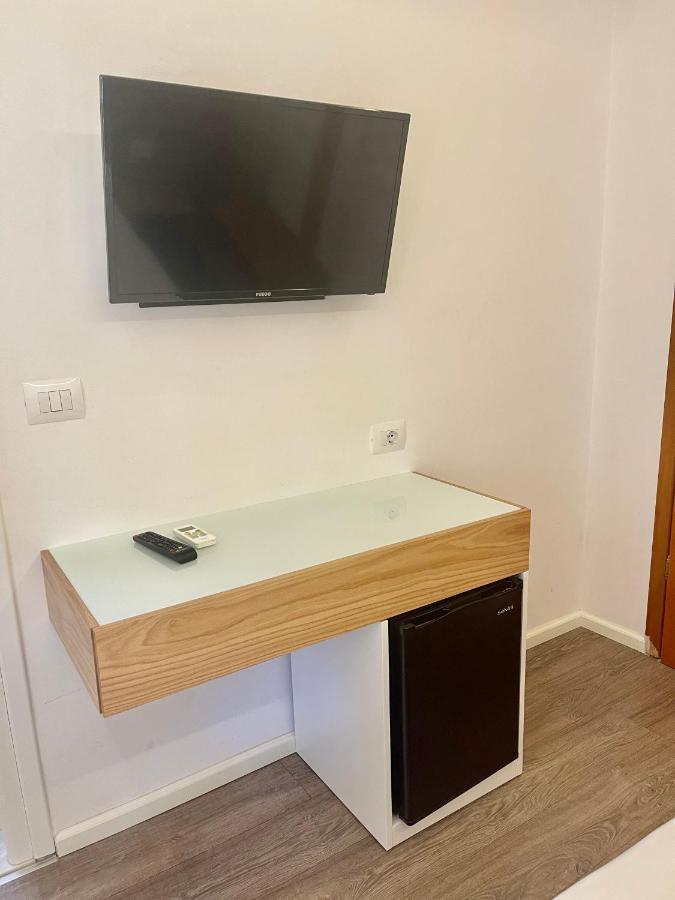Hotel Aulona Sarandë エクステリア 写真