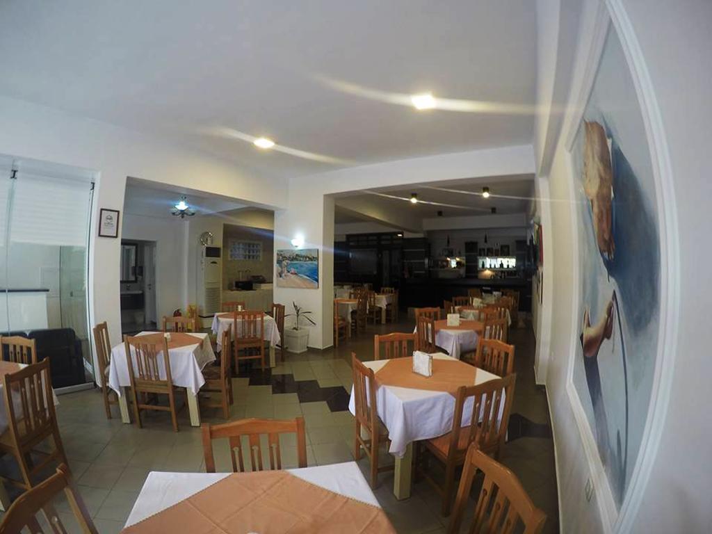 Hotel Aulona Sarandë エクステリア 写真